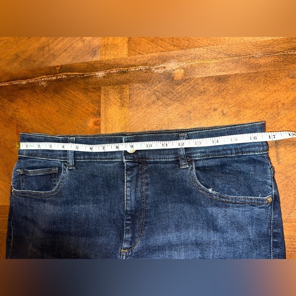 UEC DL1961 Mara Straight Mid Rise Instasculpt Ankle Jeans India Ink wash Size 32 - Picture 11 of 13